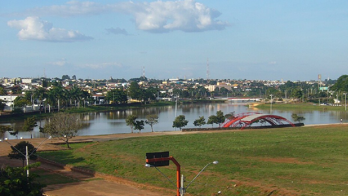 A represa municipal é um dos cartões-postais de Rio Preto e concentra pista de caminhada e áreas de lazer (Foto: Jesiel Ternero / Wikimedia Commons)