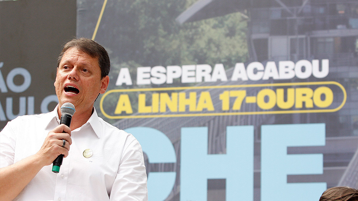 'Não estamos simplesmente entregando uma linha, mas fechando um ciclo de vergonha e de atraso'/Yuri Villaça/Gazeta de S.Paulo