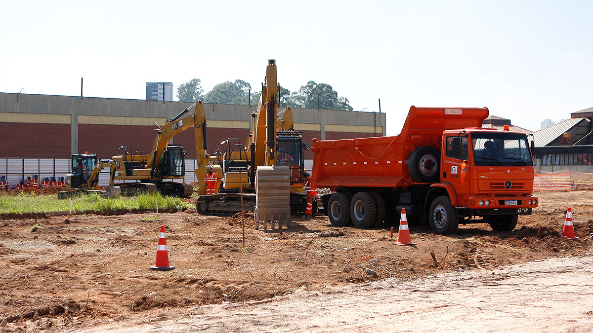 Atualmente, a Linha 4-Amarela tem 12,8 km de extensão, com 11 estações, conectando a região da Luz, no centro de São Paulo, ao bairro de Vila Sônia, na zona oeste.