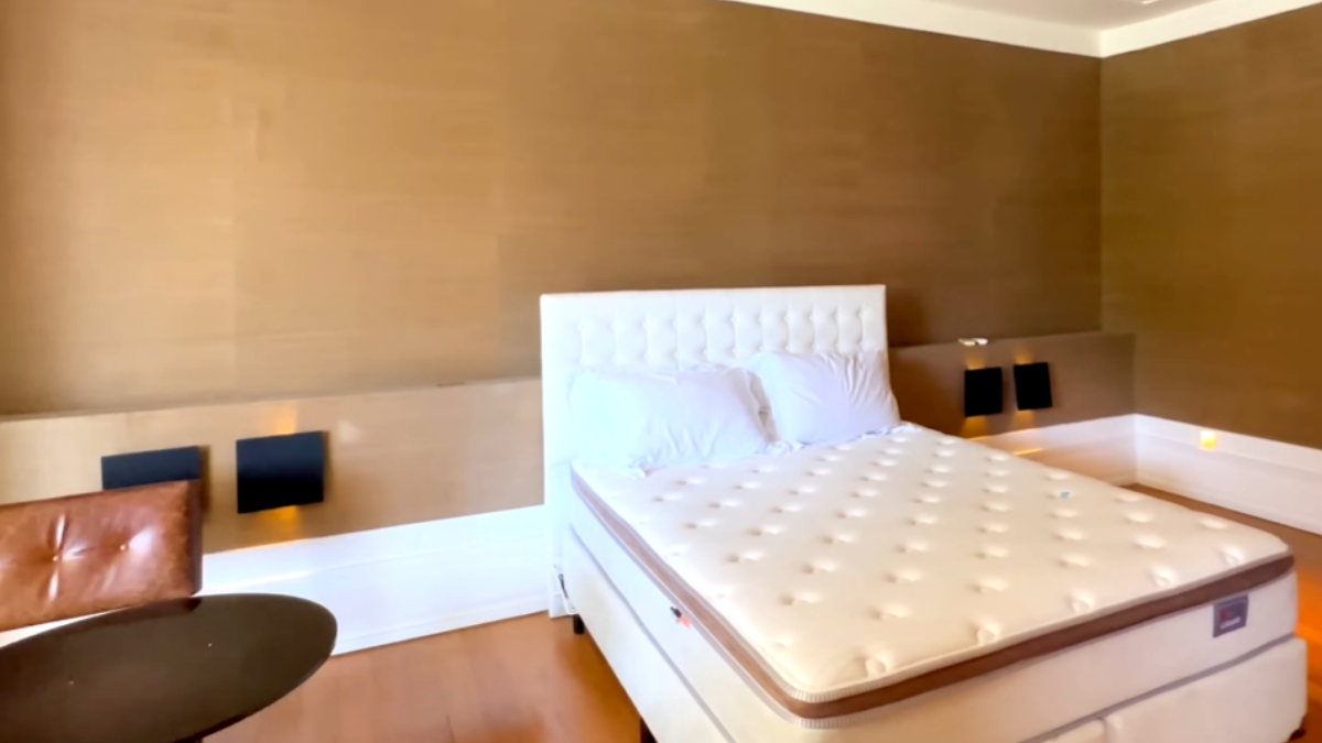 Mansão é destaque em luxo e conforto - (Reprodução/YouTube Upperhaus Imóveis)
