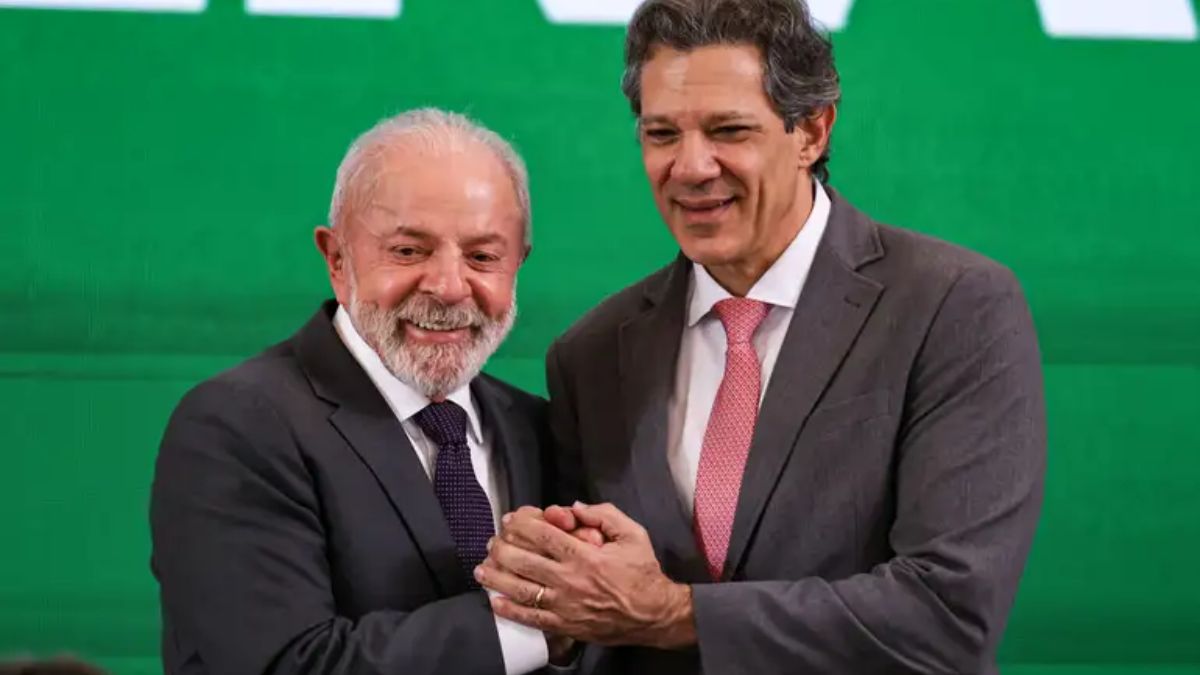 Alinhamento político: o ministro Fernando Haddad e o presidente Lula reforçam o compromisso com a meta de superávit de 0,25% do PIB, mesmo diante das fortes pressões fiscais e do ceticismo do mercado financeiro. Marcelo Camargo/Agência Brasil