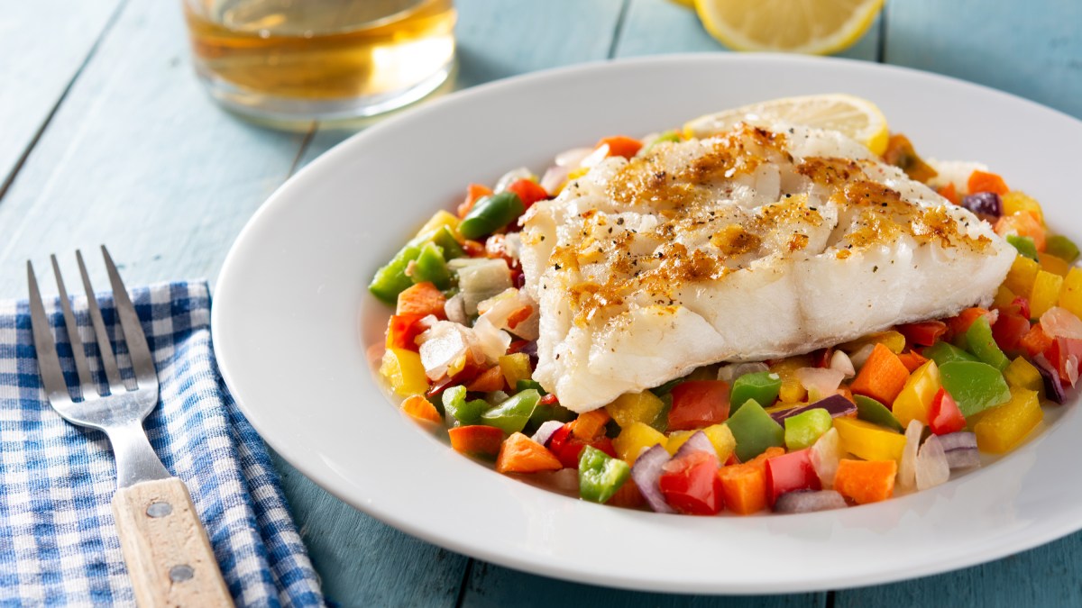 Bacalhau pode entrar no cardápio de maneiras simples (Foto: Freepik)