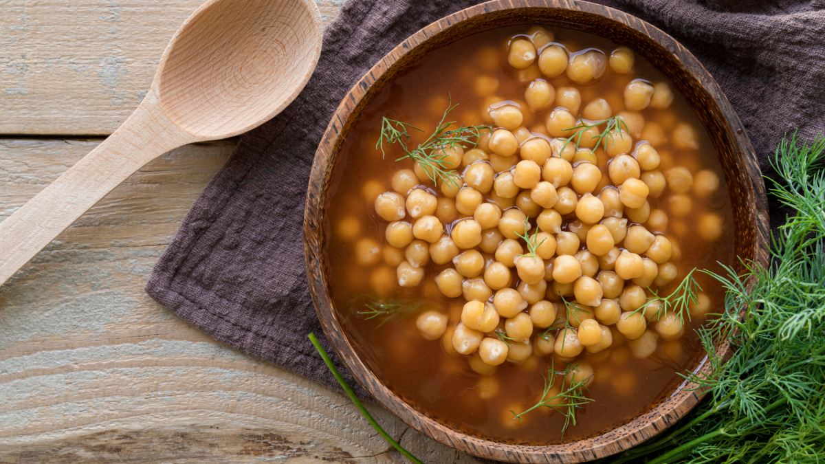 Nutricionistas apontam que incluir a leguminosa na dieta contribui para reduzir tensões na região lombar