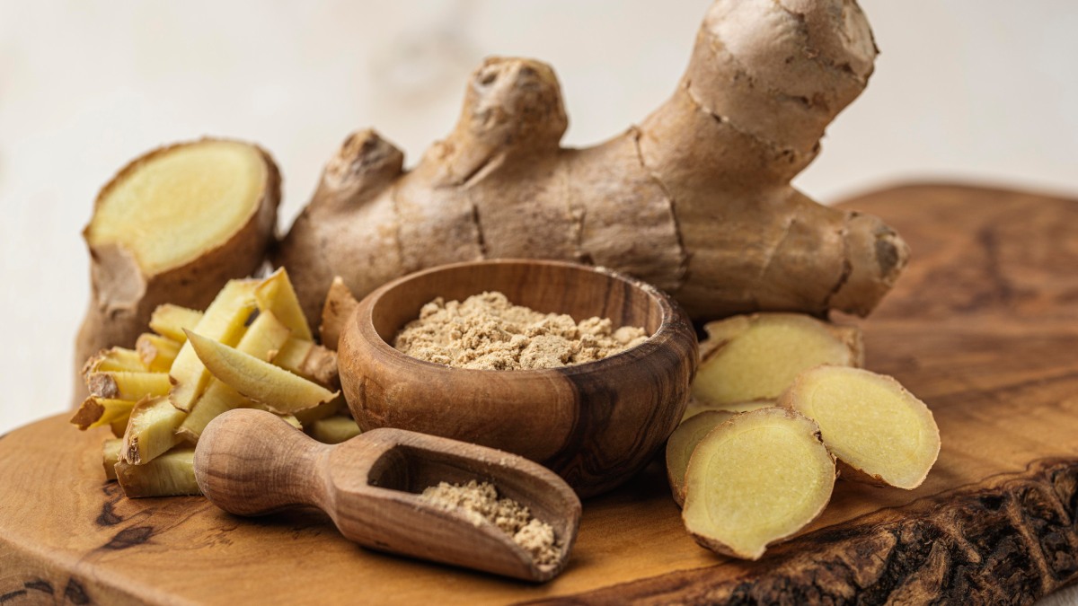 Gengibre contém substâncias naturais como gingerol, shogaol, paradol e zingerona