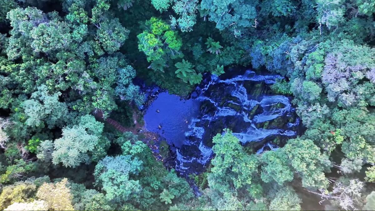 Cuidado deve ser especial nas cavernas, por questões de segurança e preservação ambiental (Foto: Reprodução YouTube)