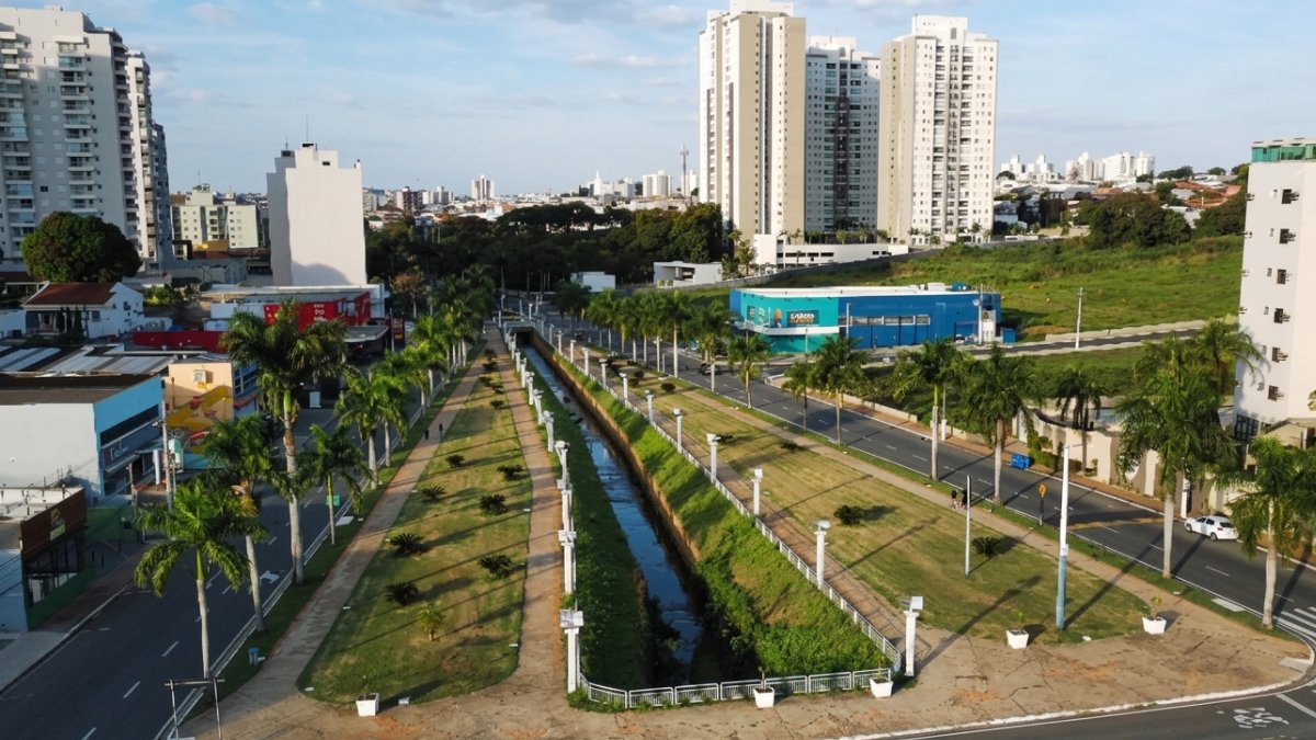 (Fotos: Reprodução YouTube)