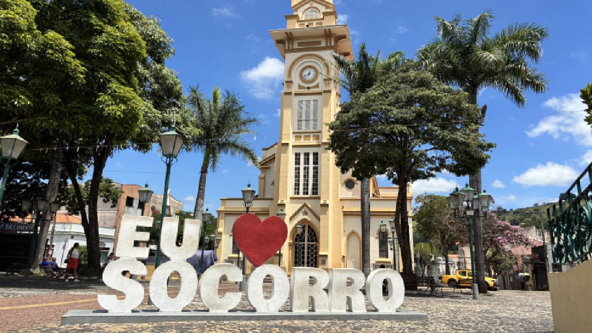 Letreiro no centro da cidade de Socorro