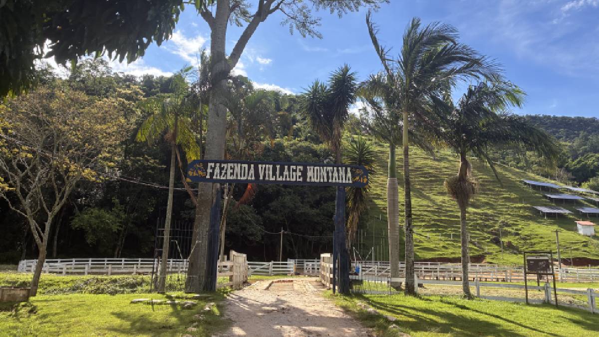 Fachada do Hotel Fazenda Village Montana