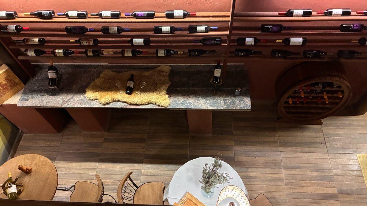 Adega subterrânea no Hotel Colina dos Sonhos