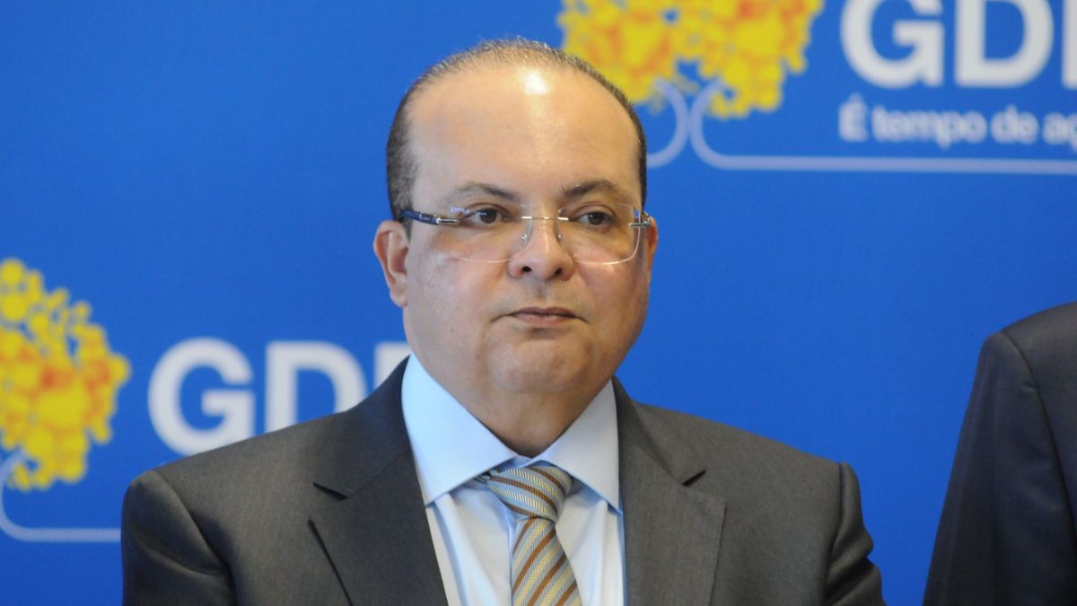 Ibaneis Rocha em pose sóbria na CLDF, simbolizando o momento de sua renúncia e os desafios enfrentados em 2026. Paulo H. Carvalho/Agência Brasília