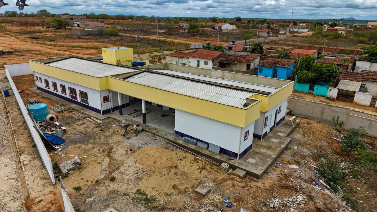 Cidade inaugurou ou está para inaugurar unidade da Caixa, creche e estádio de futebol/Divulgação
