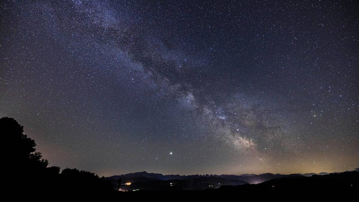 O campo magnético galáctico ajuda a equilibrar a força da gravidade que atua sobre bilhões de estrelas (Foto: Pexels)