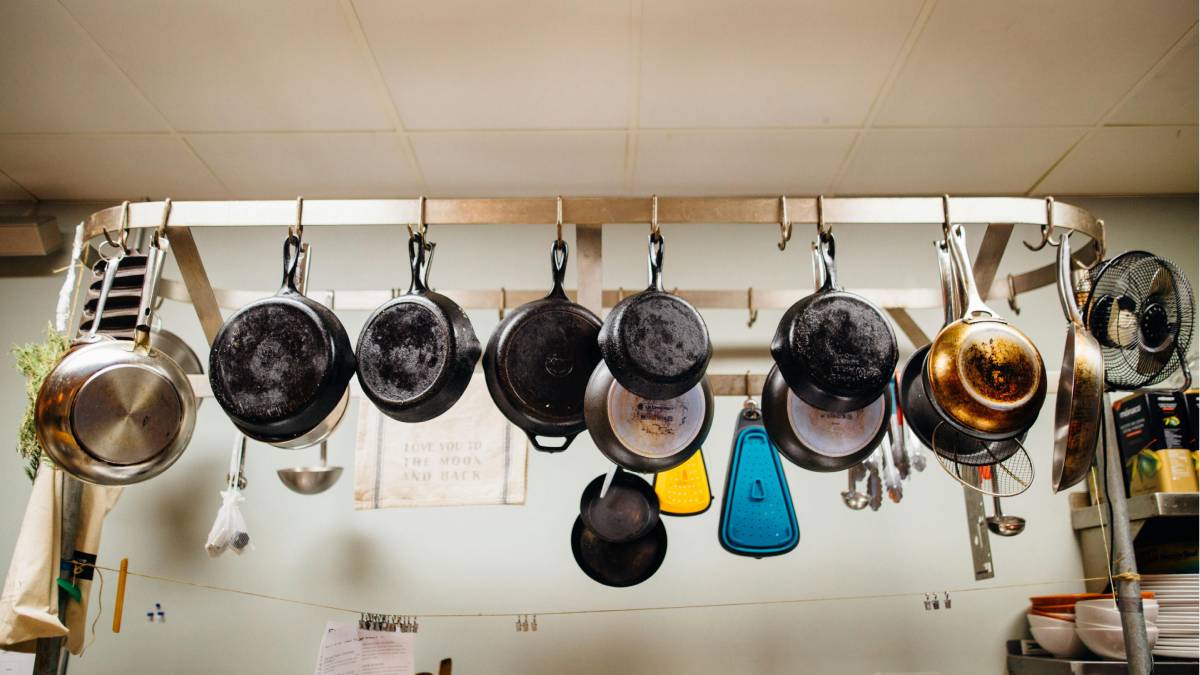 Se você acha que precisa gastar mais para ter uma cozinha funcional, vale repensar