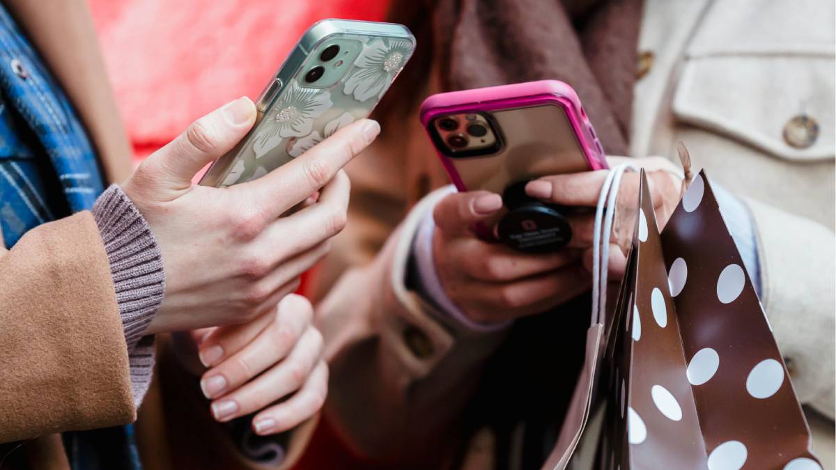 Depois de uma semana inteira entre computador, celular e notificações, muita gente chega ao sábado querendo apenas descansar