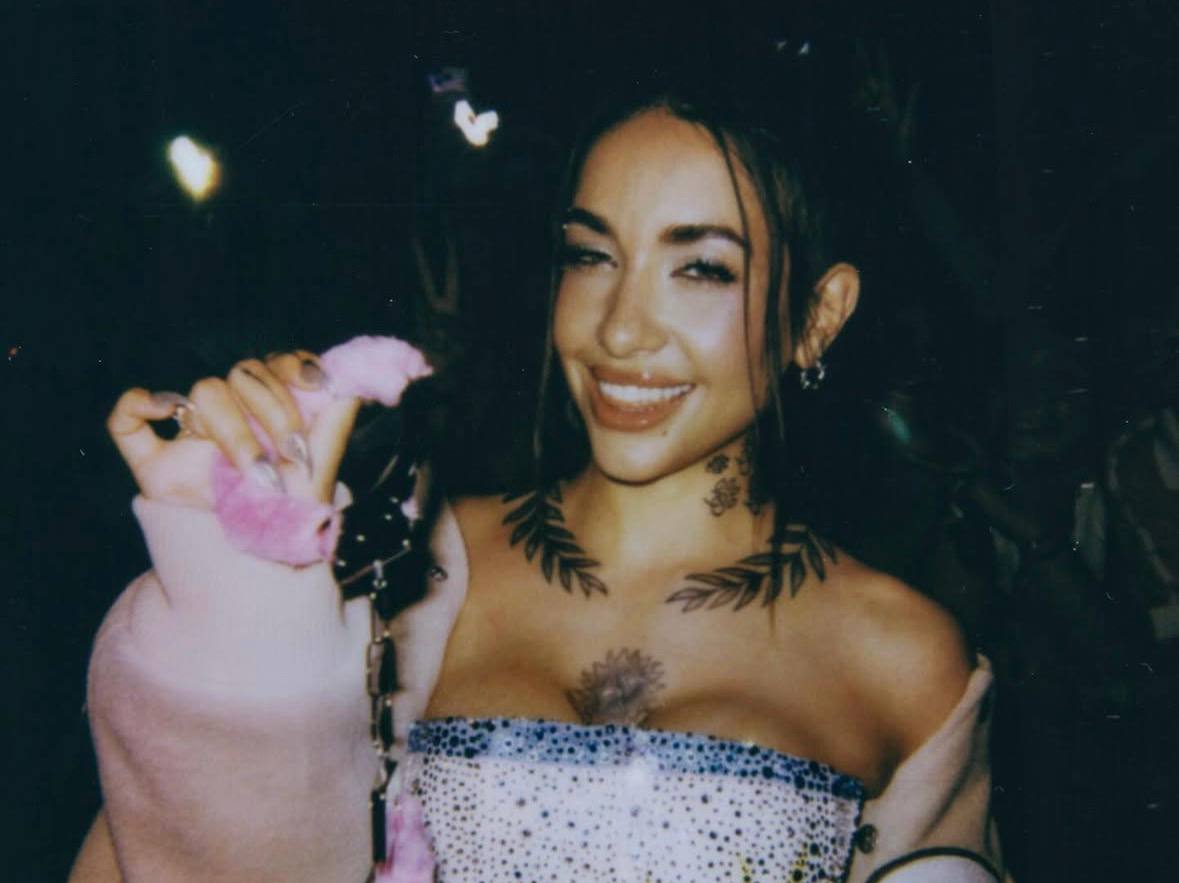 No Lollapalooza Argentina, a escolhida foi a cantora María Becerra /Reprodução/Instagram