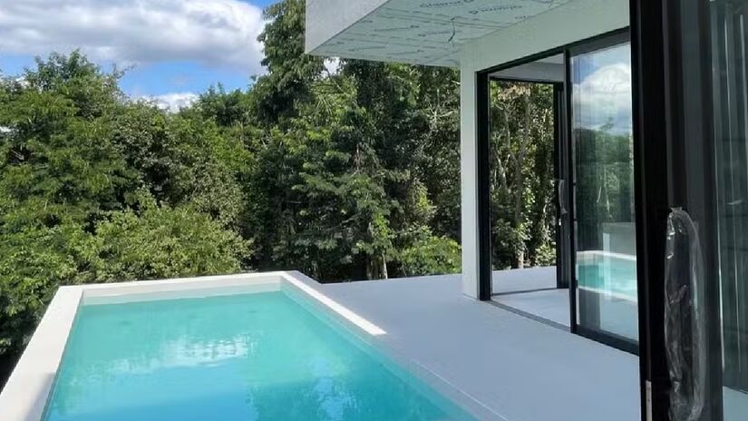 Localizada no mesmo bairro que abriga a maior mansão do País, a residência de Jonas foi projetada para oferecer privacidade e integração.