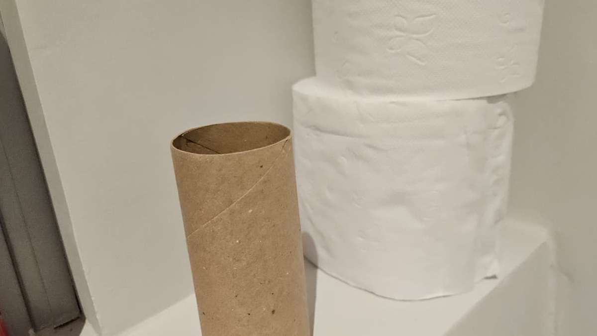 Além de ser uma solução de baixo custo, o reaproveitamento do tubo contribui para a redução de resíduos domésticos - (Gazeta de S.Paulo)