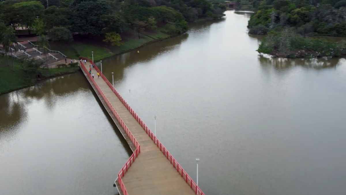 Conhecida carinhosamente como a "Califórnia Brasileira" ou "Capital do Interior Paulista", a cidade une o vigor econômico de uma metrópole moderna ao acolhimento de uma comunidade que valoriza o bem-estar.