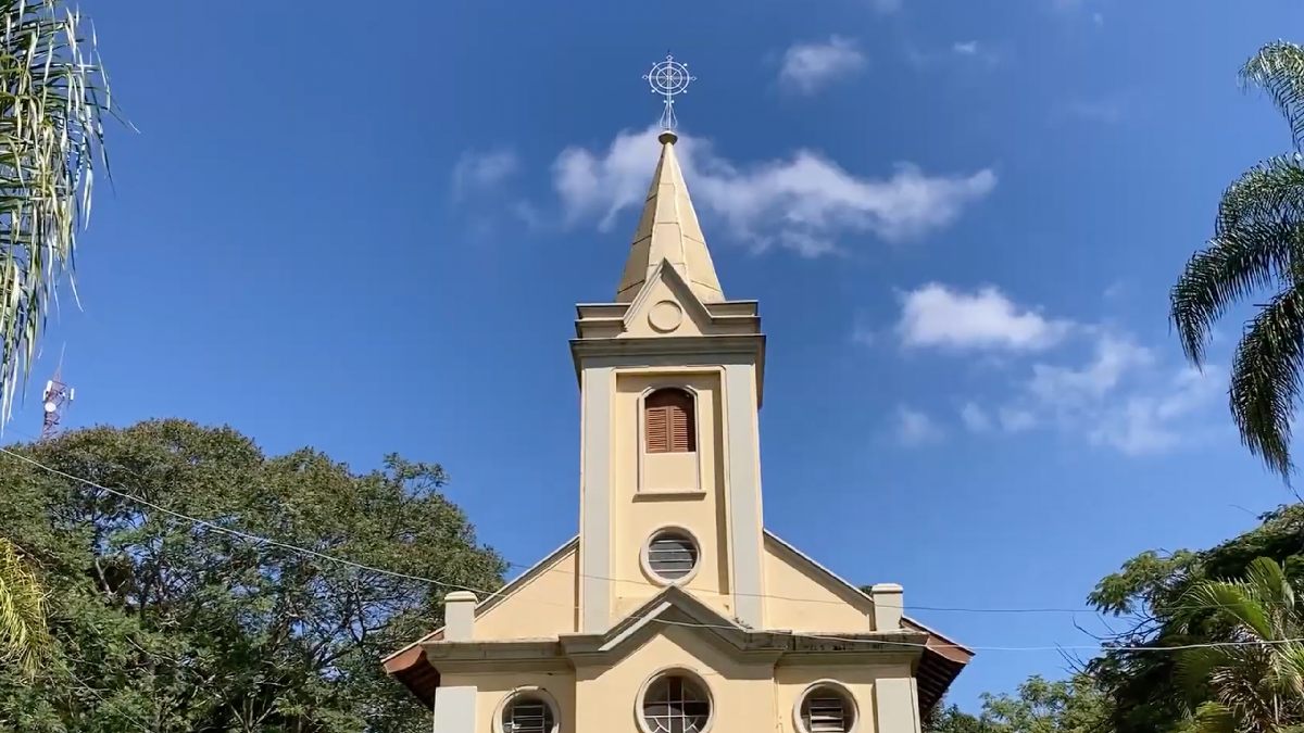Vila histórica preserva construções antigas e parte importante da memória local. Foto: Reprodução/Youtube