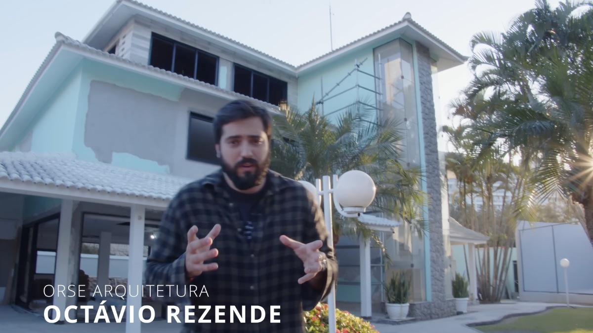 No último pavimento, o estúdio musical profissional conta com isolamento acústico completo e tecnologia de ponta para a produção de novos hits. Foto: Reprodução/Youtube