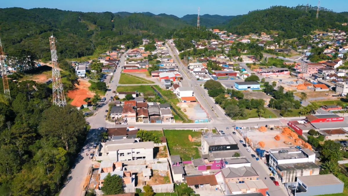 Cerca de 80% do seu território é tombado como Área de Proteção Ambiental (APA), garantindo a preservação de uma biodiversidade riquíssima que atrai observadores de aves de todo o País - (Reprodução/YouTube)