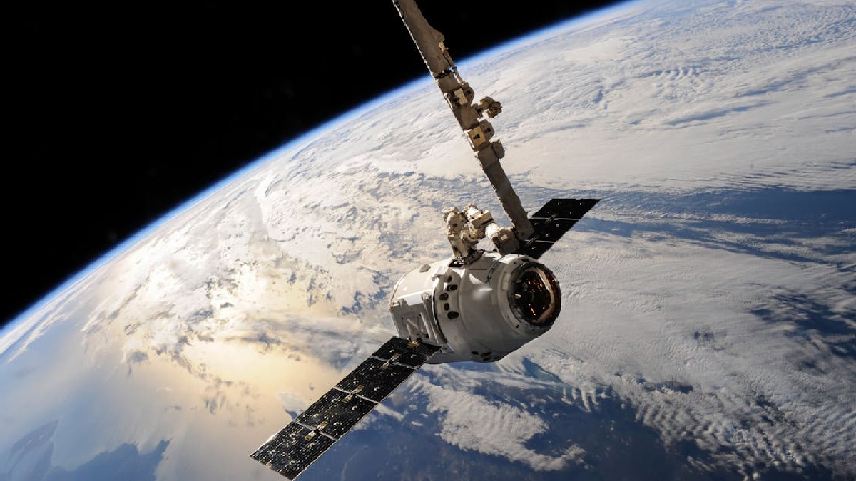 Dados revelam que o planeta possui um sistema interno complexo, onde o que acontece no centro molda diretamente a vida na superfície - (SpaceX/Pexels)