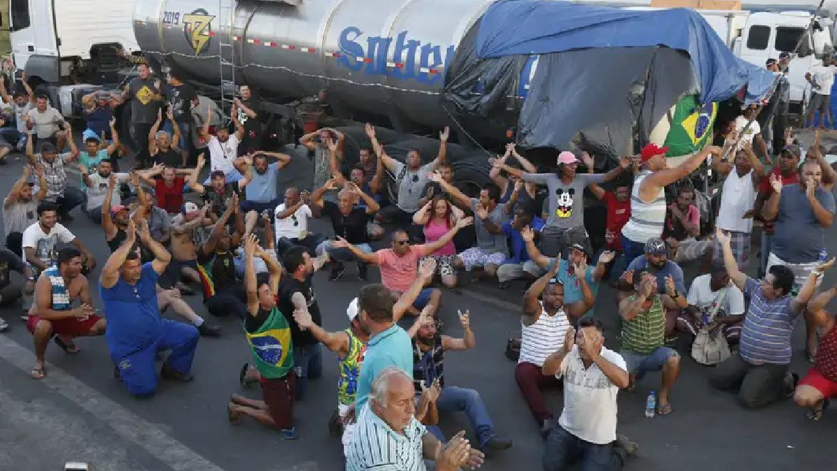 Com base no que ocorreu em 2018, uma greve pode provocar fila em postos, prateleiras vazias e inflação nos alimentos. Foto: Tomaz Silva/AB
