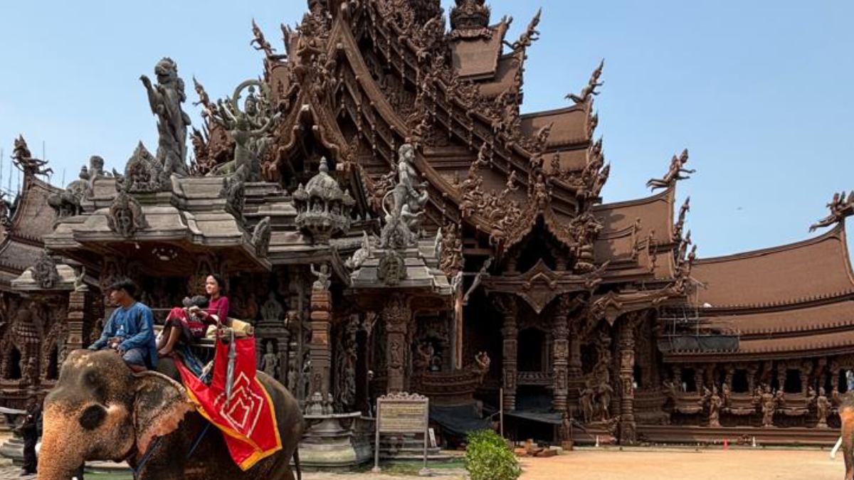 Um passeio essencial para quem busca roteiros culturais e históricos em Pattaya. Foto: Daniel Villaça/Gazeta de S. Paulo