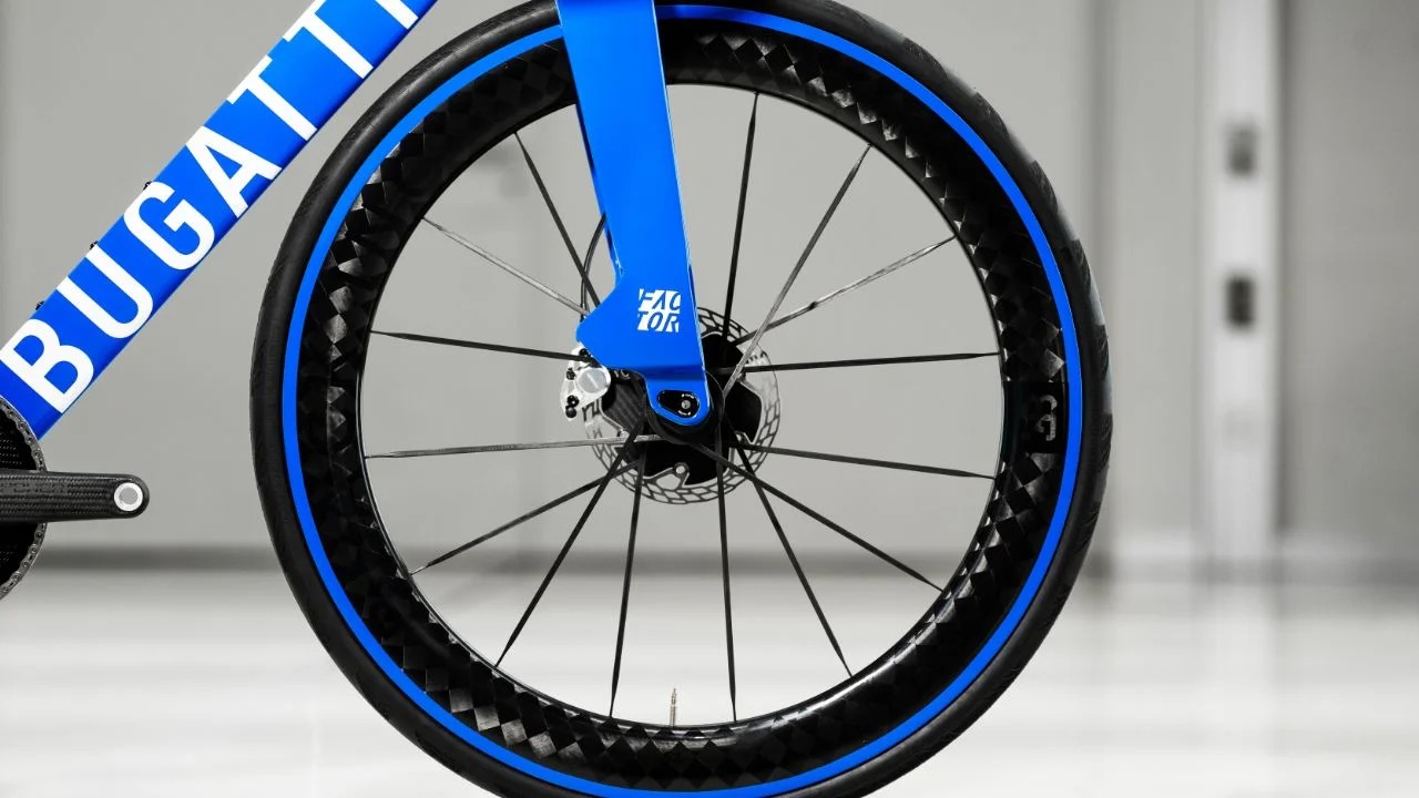 Apenas 250 unidades foram produzidas, tornando a superbike um item exclusivo e de difícil acesso/Divulgação/Bugatti