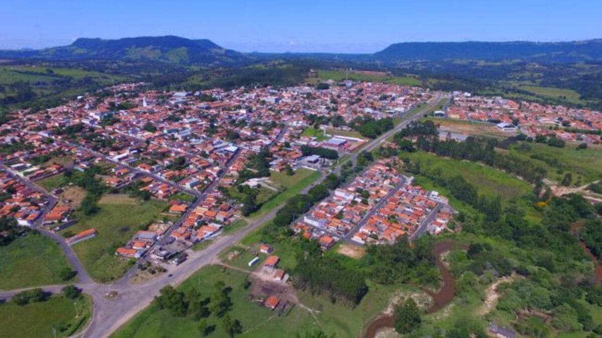 Cachoeiras e trilhas são destaques turísticos do município divulgação: Prefeitura Municipal de Bofete