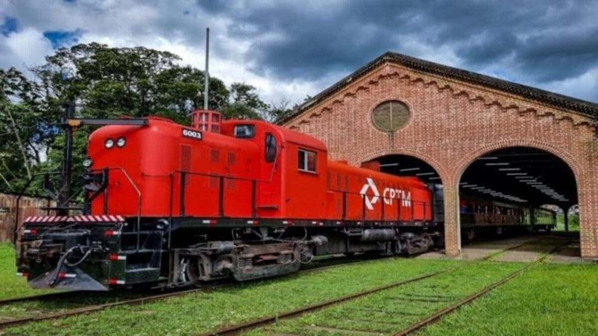 Trem turístico sai da Estação da Luz rumo ao destino encanta visitantes - Secretaria de Turismo de Santo André