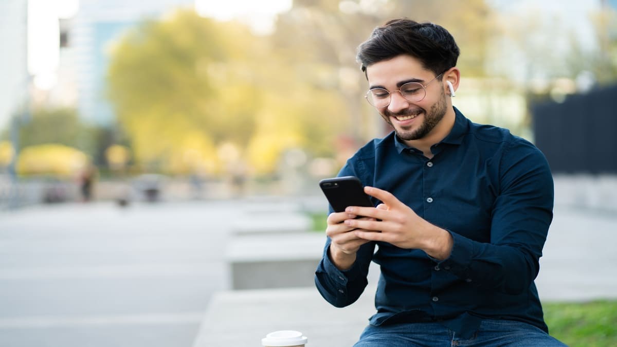 Sud Mennucci saiu na frente e se tornou pioneira ao oferecer internet gratuita no Brasil - Freepik