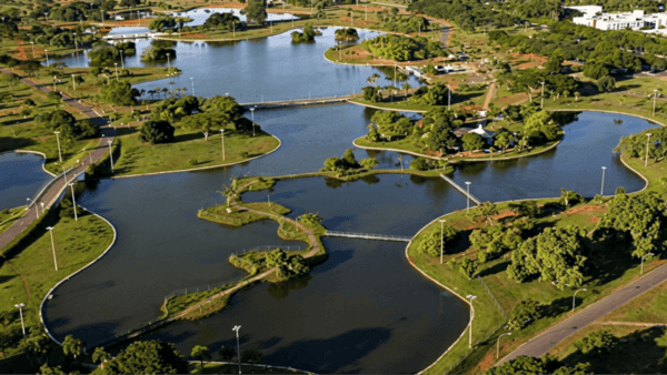 Vista aérea revela a dimensão impressionante do parque brasileiro - Reprodução/YouTube
