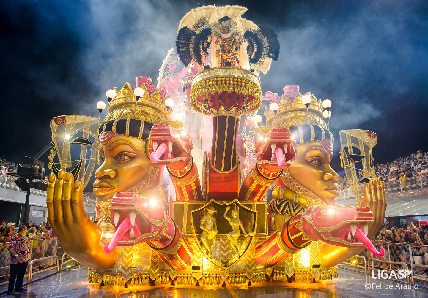 Mocidade Alegre realizou um desfile considerado um dos melhores dos últimos anos no Carnaval de São Paulo.