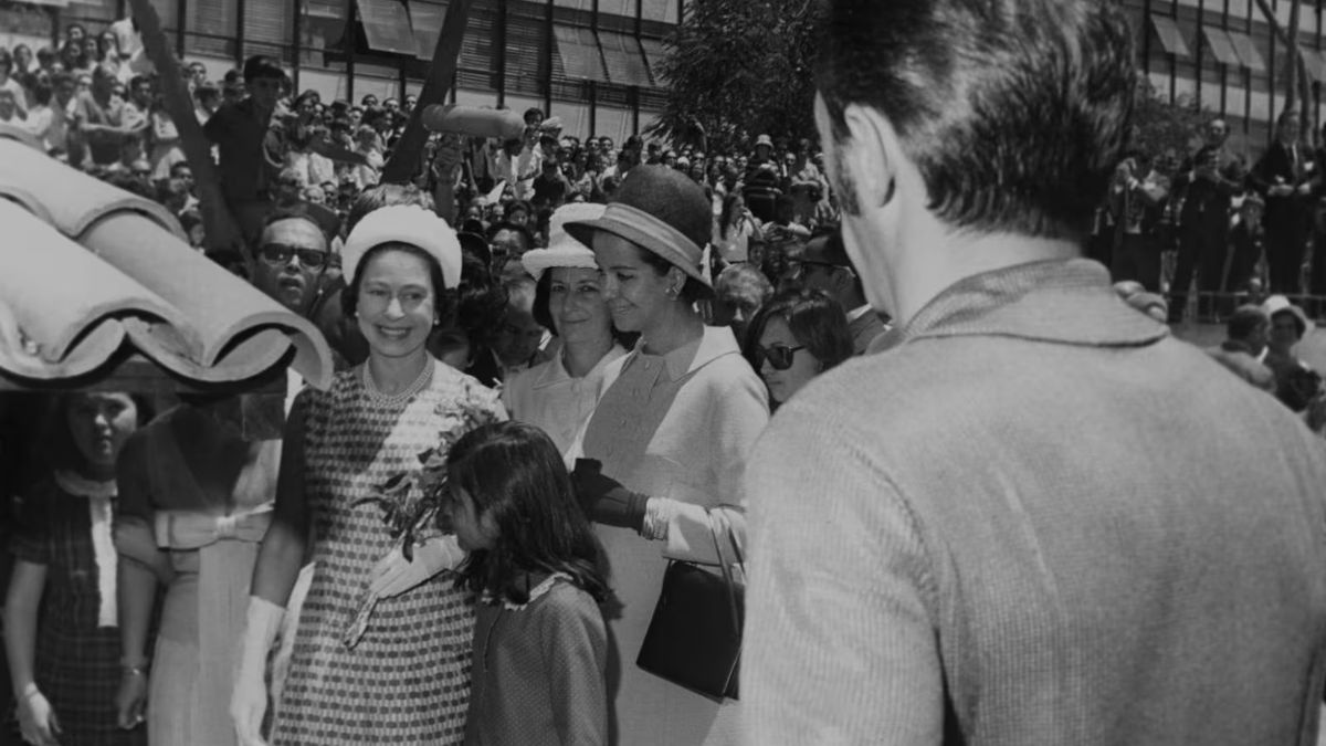 Rainha Elizabeth visitou a Superquadra 308 Sul em Brasília / crédito: (Arquivo/Itamarati)
