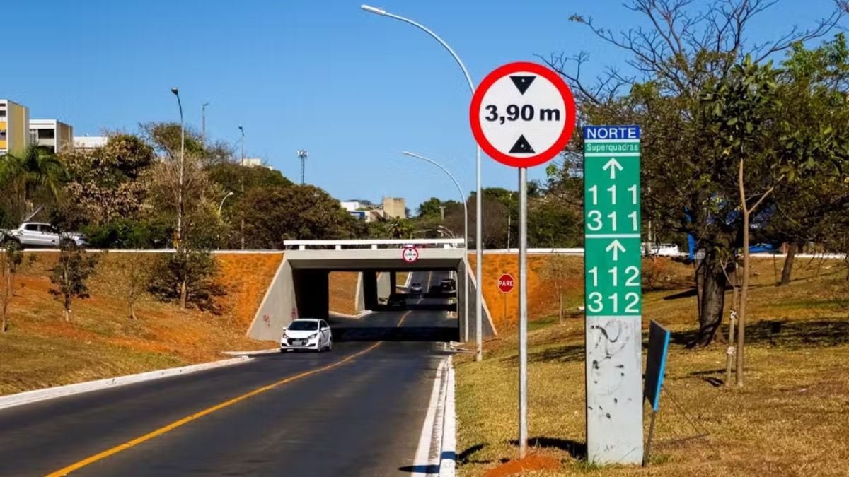 O contraste entre regiões evidencia como a desigualdade ainda molda o cotidiano urbano (Foto: Agência Brasil)