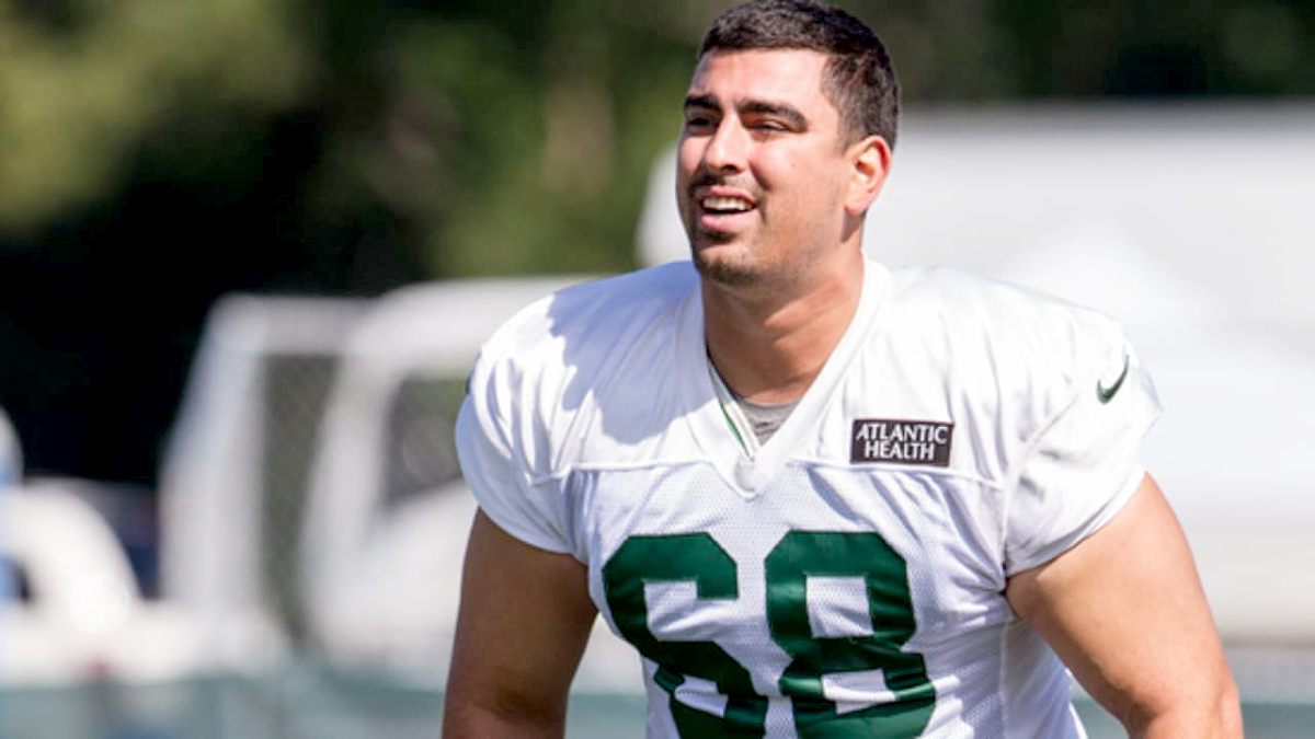 Giacomini iniciou sua carreira no futebol americano universitário pela Universidade de Louisville