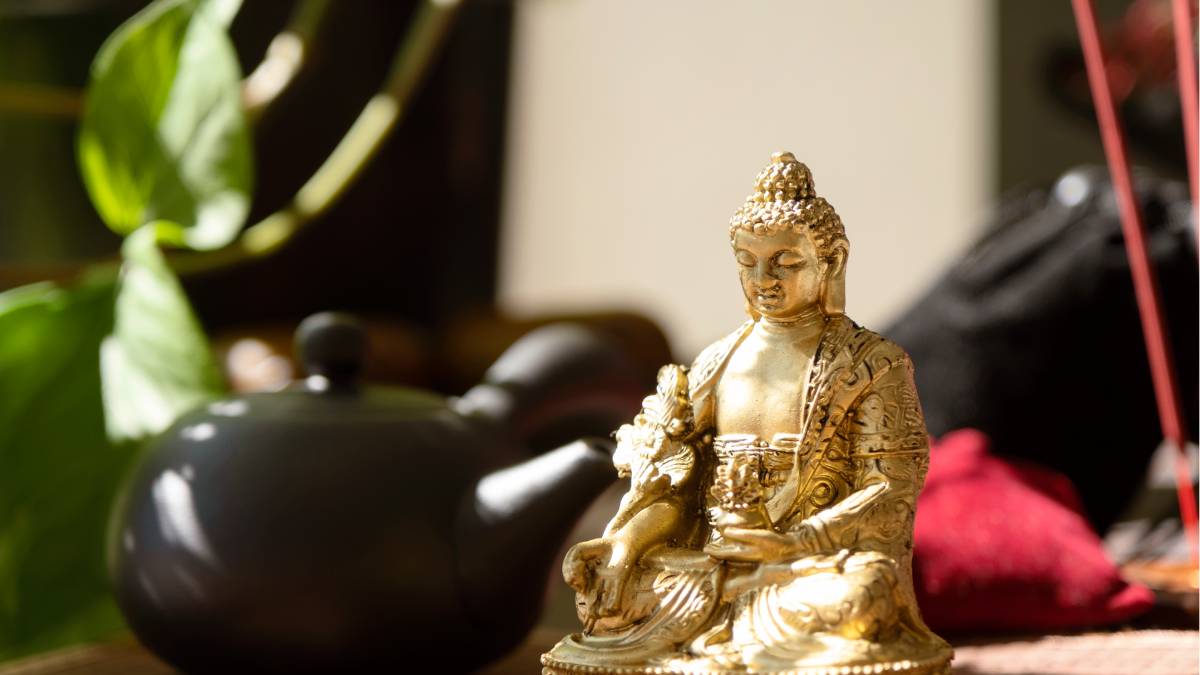 Segundo o Feng Shui, o quarto precisa transmitir segurança e estabilidade (Fotos: Freepik)