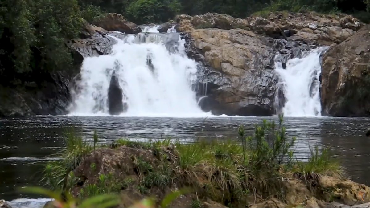 Parques naturais e formações geológicas fazem parte do cenário de visitação ambiental da região
