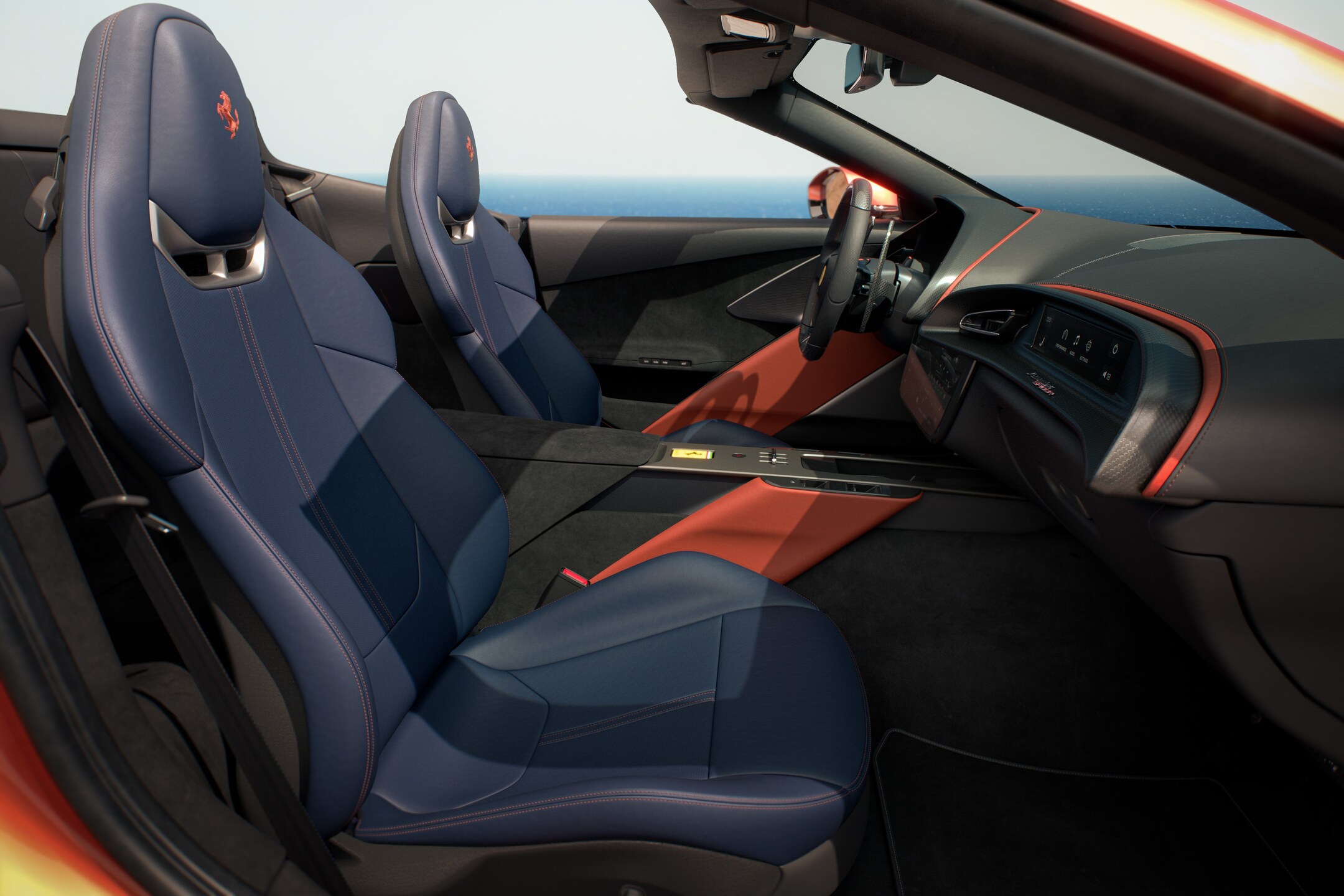 O design foi concebido para preservar as proporções e os volumes do Amalfi cupê, mantendo uma silhueta elegante e fluida mesmo na configuração conversível/Divulgação