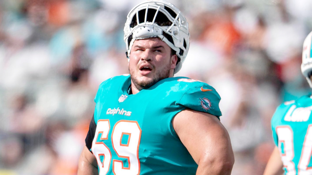 Em 2019, o brasileiro transferiu-se para os Estados Unidos e consolidou-se no Miami Dolphins, onde permaneceu por mais de três anos