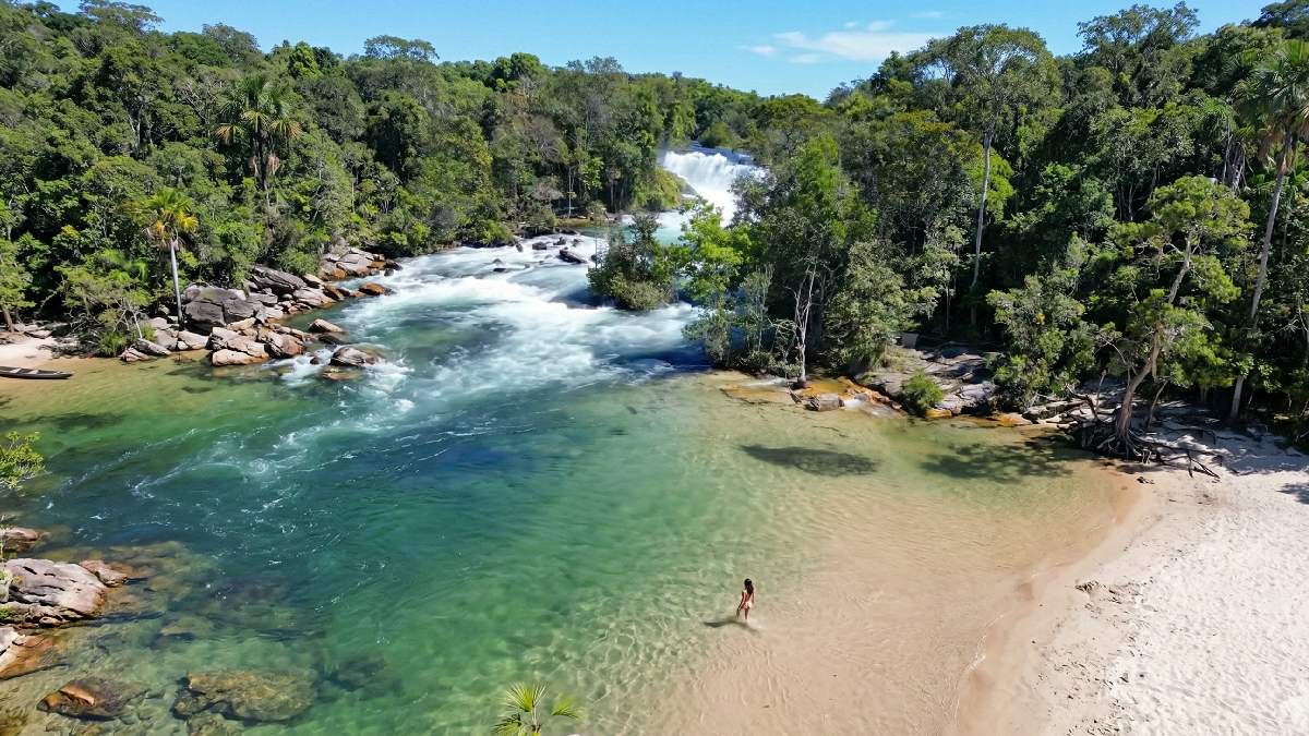 Em Campo Novo do Parecis, os balneários são as estrelas de quem curte praias de água doce e cristalina. Foto: Reprodução/Youtube