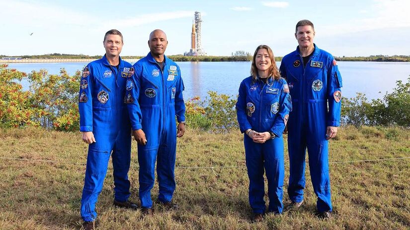 A tripulação do foguete Orion é composta por quatro astronautas. Eles são: Reid Wiseman, Victor Glover, Christina Koch e Jeremy Hansen/Divulgação/Nasa