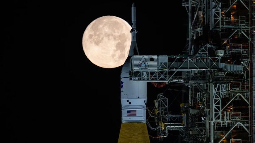 A tripulação do foguete Orion é composta por quatro astronautas. Eles são: Reid Wiseman, Victor Glover, Christina Koch e Jeremy Hansen/Divulgação/Nasa