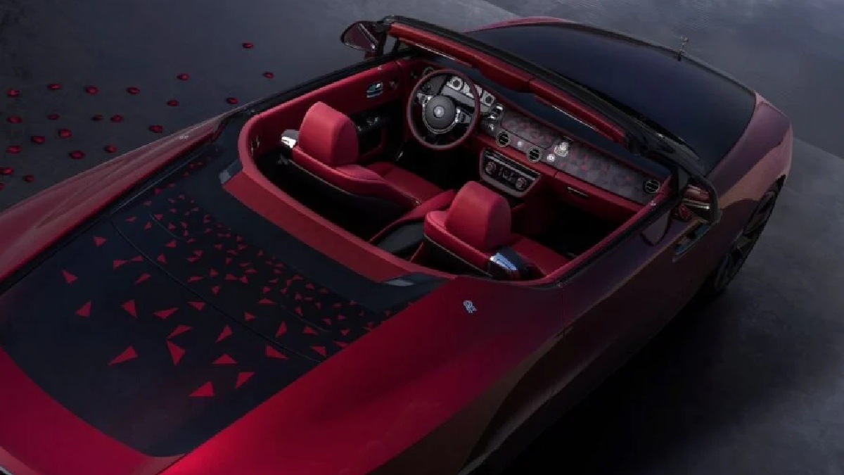 A iniciativa combina um veículo coachbuilt desenvolvido pela Rolls-Royce com um programa de exclusividades elaborado ao longo dos anos/Divulgação