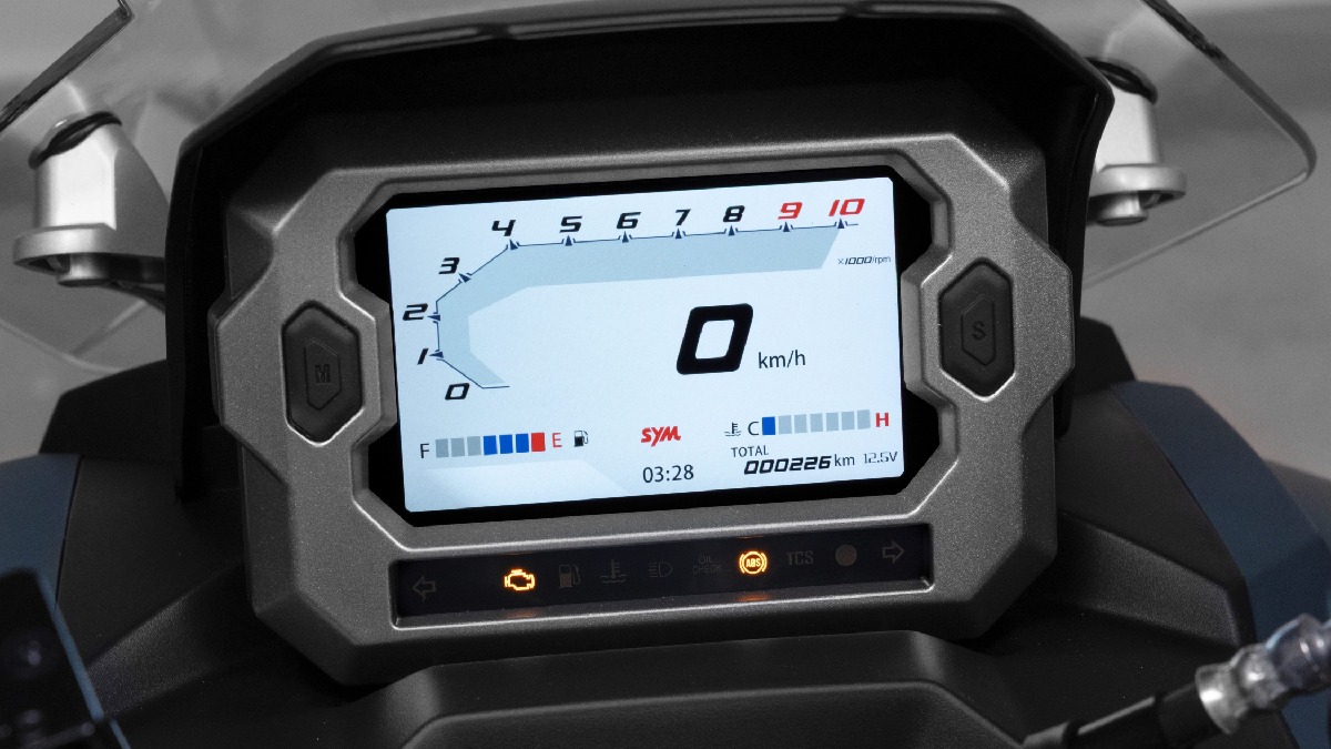 Mesmo sendo uma scooter, a ADXTG 150 incorpora elementos que ampliam sua capacidade fora do asfalto, como a suspensão traseira monoamortecida e os pneus dual purpose, voltados ao uso misto/Divulgação