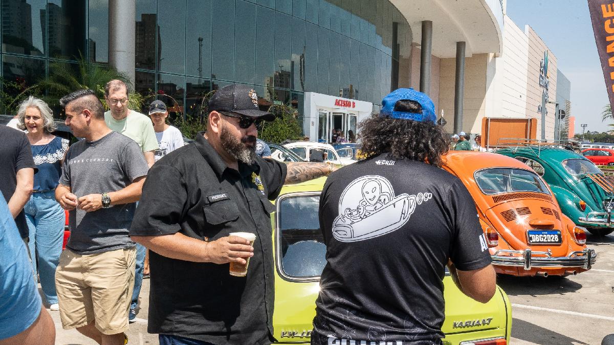 A exposição tem encontro marcado no estacionamento externo do centro comercial