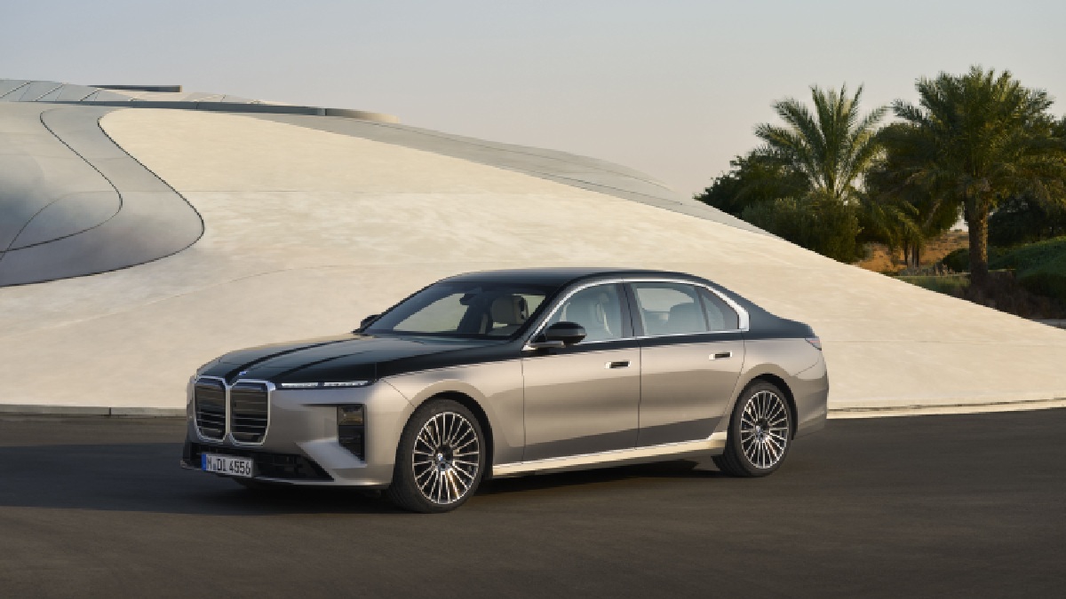 Ao iniciar a implementação das tecnologias da Neue Klasse, Dingolfing reassume o papel de principal fábrica dos novos modelos de luxo da BMW/Divulgação