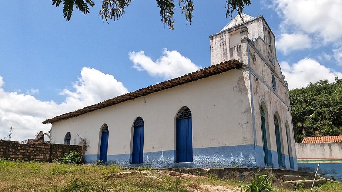 Igreja Santa Teresa no Quilombo Itamatatiua (Foto: Túllio F / Wikimedia Commons)