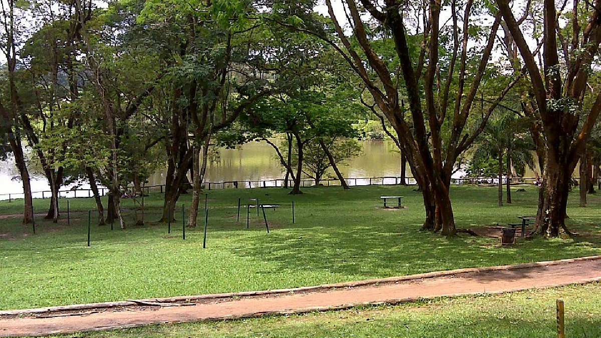 Apesar de o Bosque ser o mais atrativo, o Parque do Carmo é o segundo maior de São Paulo/SP e conta com 1,5 milhão de metros quadrados (Foto: rodrigodemarque / Wikimedia Commons)